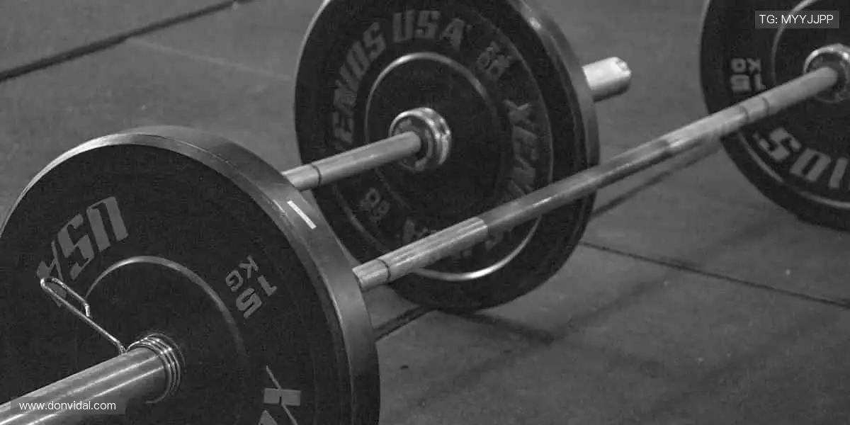 高清画质 + 专业解说,打造沉浸式观赛体验!🎧